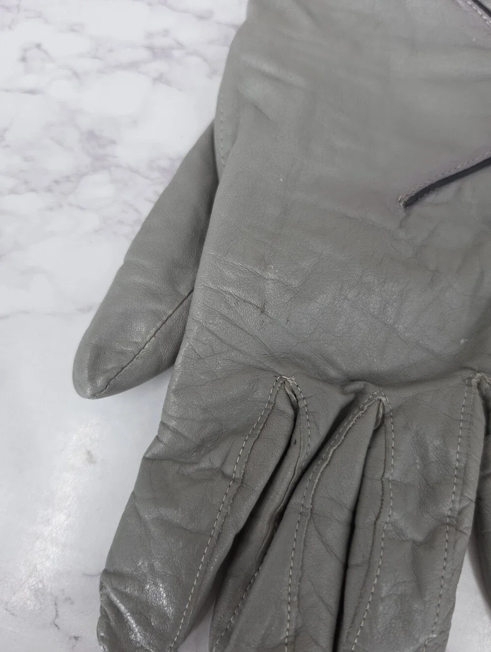 Vintage Leather Driving Gloves Gray with Black Accents And Knot Button